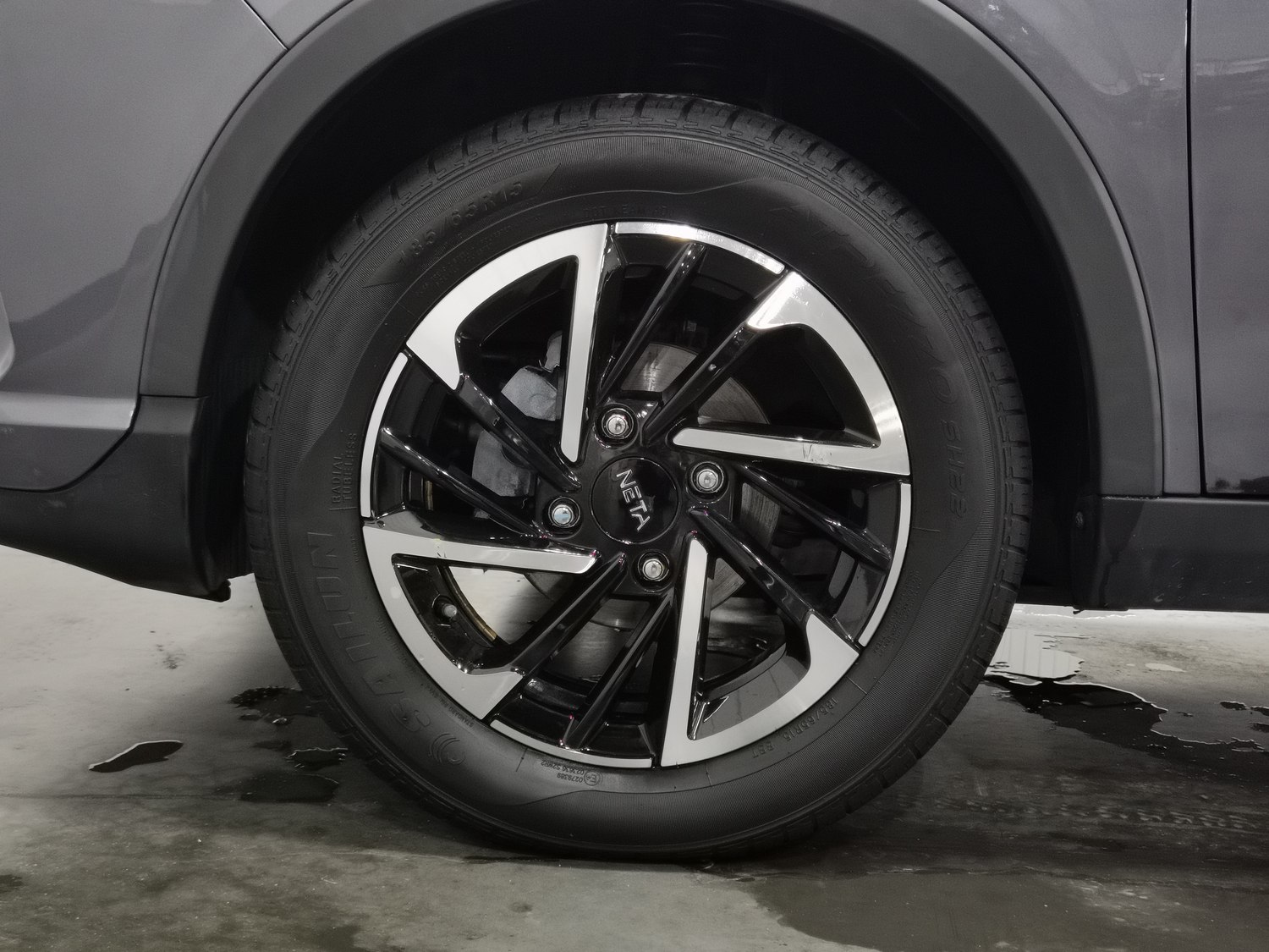 Used Neta V 2021