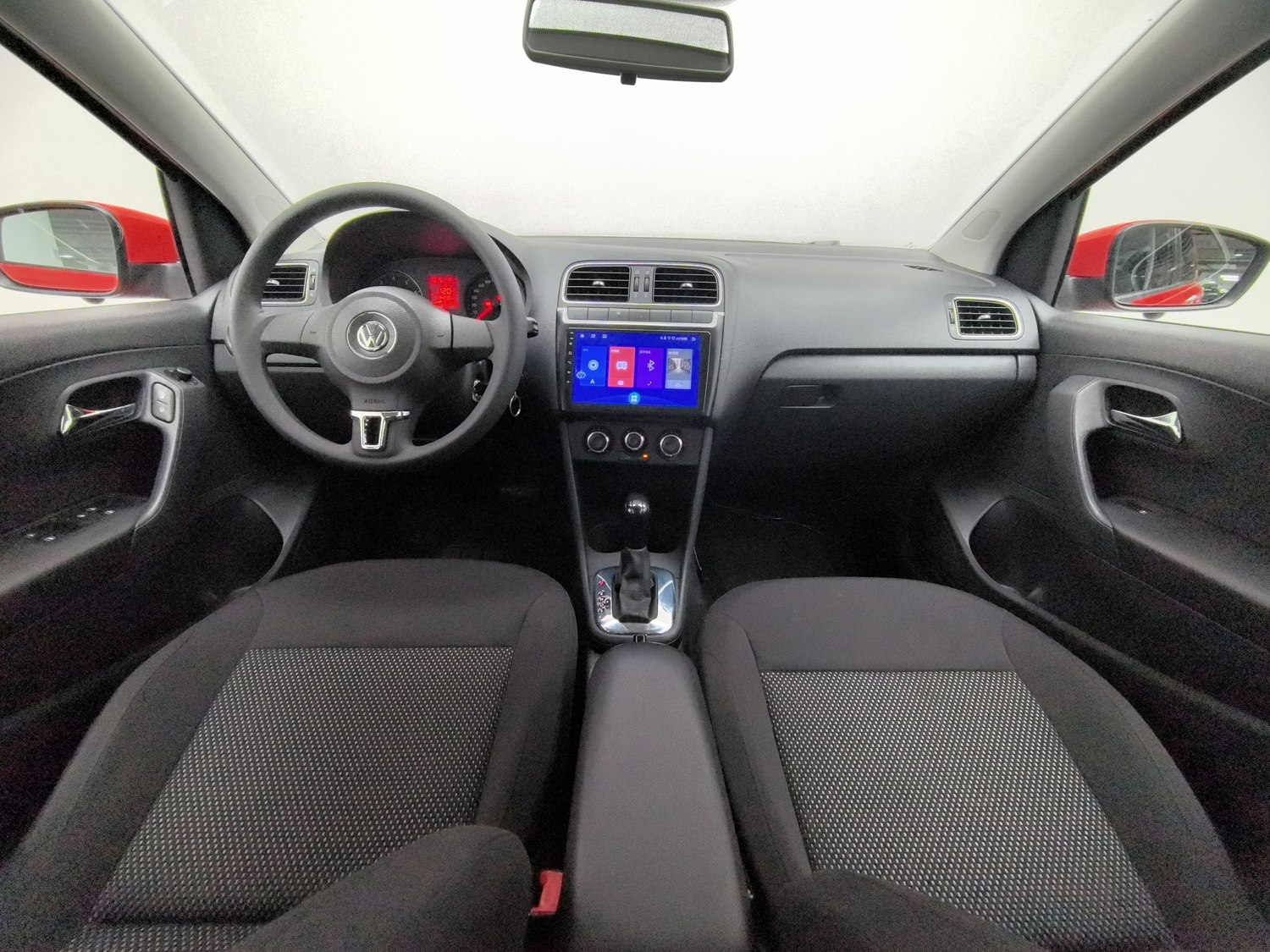 Used Volkswagen Polo 2013 1.6 AT