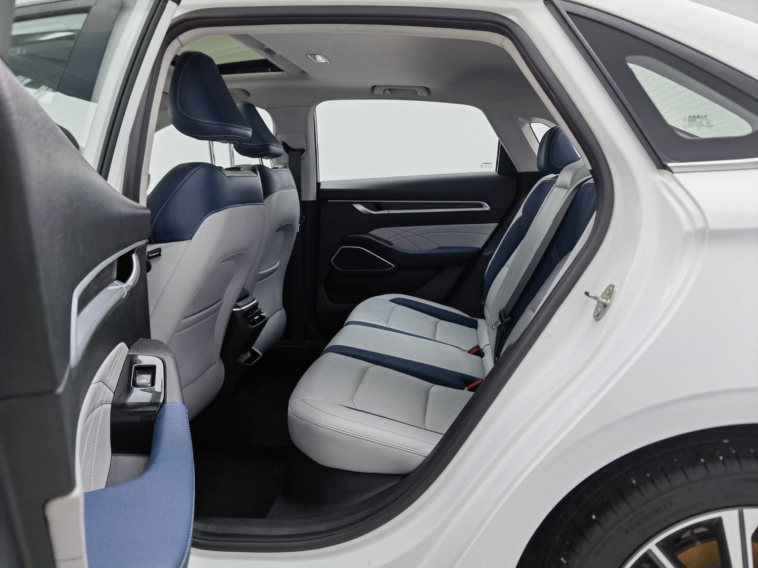 Used Geely Emgrand 2022 1.5 AT