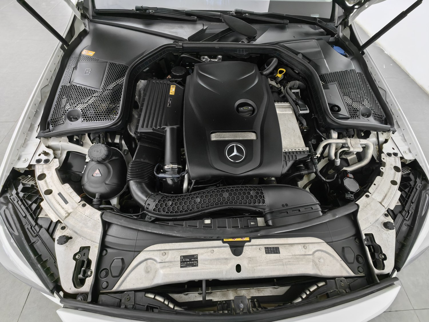 Used Mercedes-Benz C-Class 2016 2.0 AT