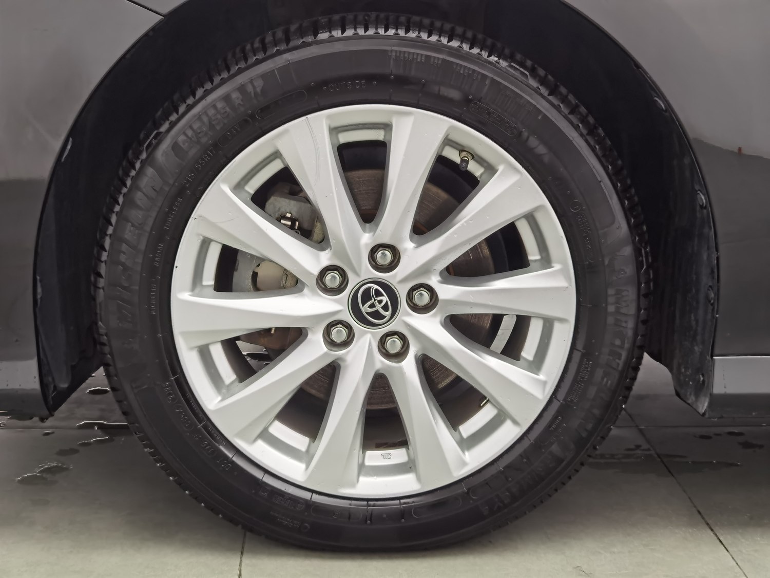 Used Toyota Camry 2019 2.0 AT