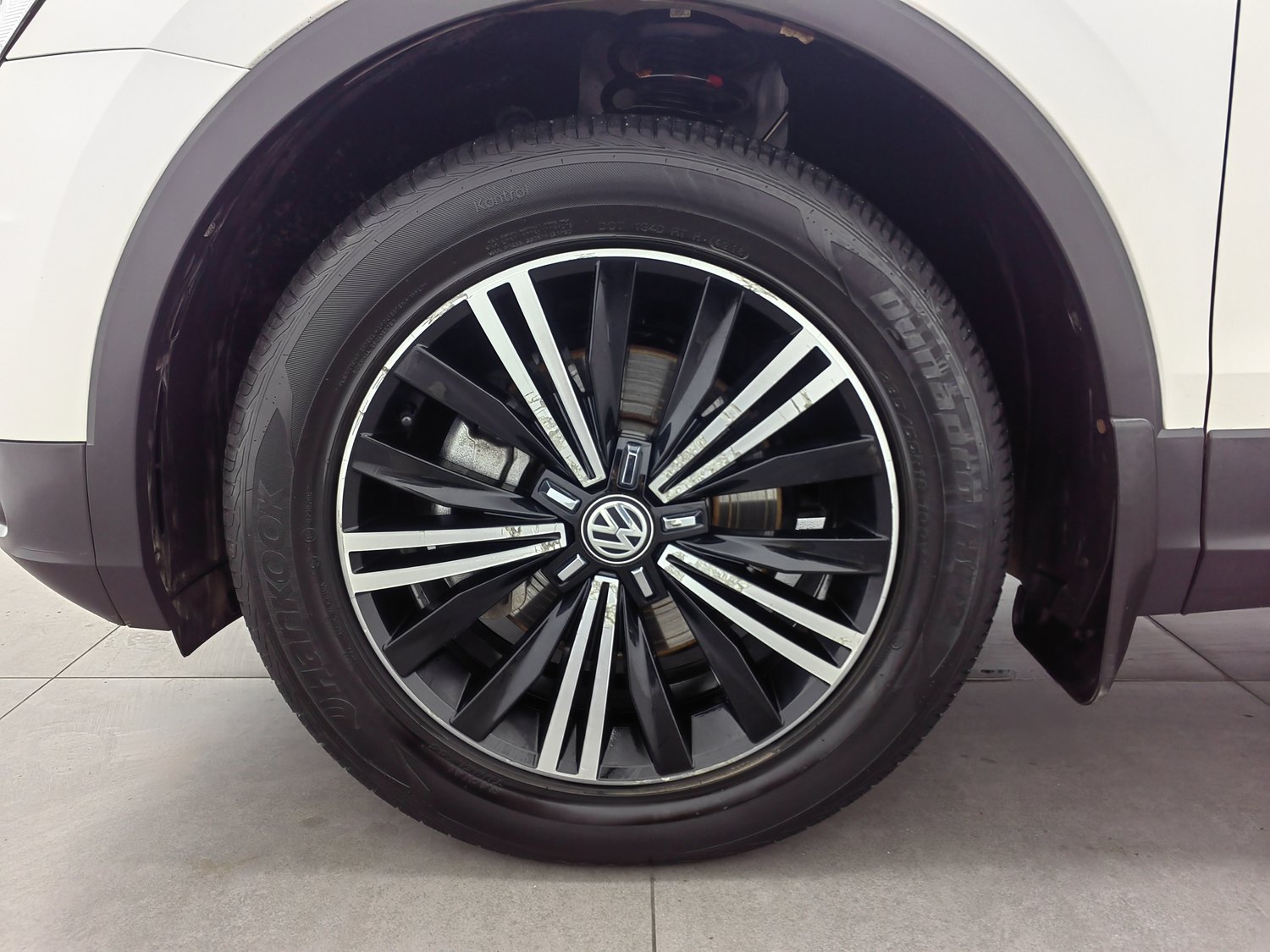 Used Volkswagen Tiguan L 2019 2.0 AT