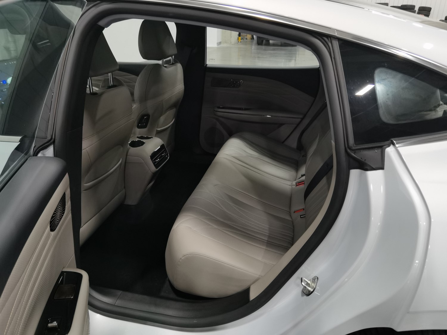 Used Geely Galaxy Starship 8 2025 1.5 AT