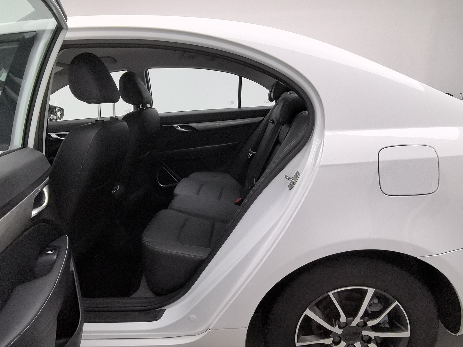 Used Geely Emgrand 2019 1.5 AT