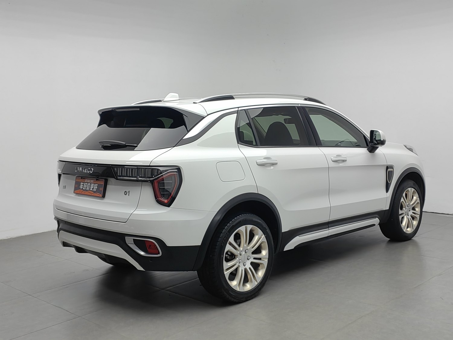 Used Lynk & Co 01 2019 2.0 AT