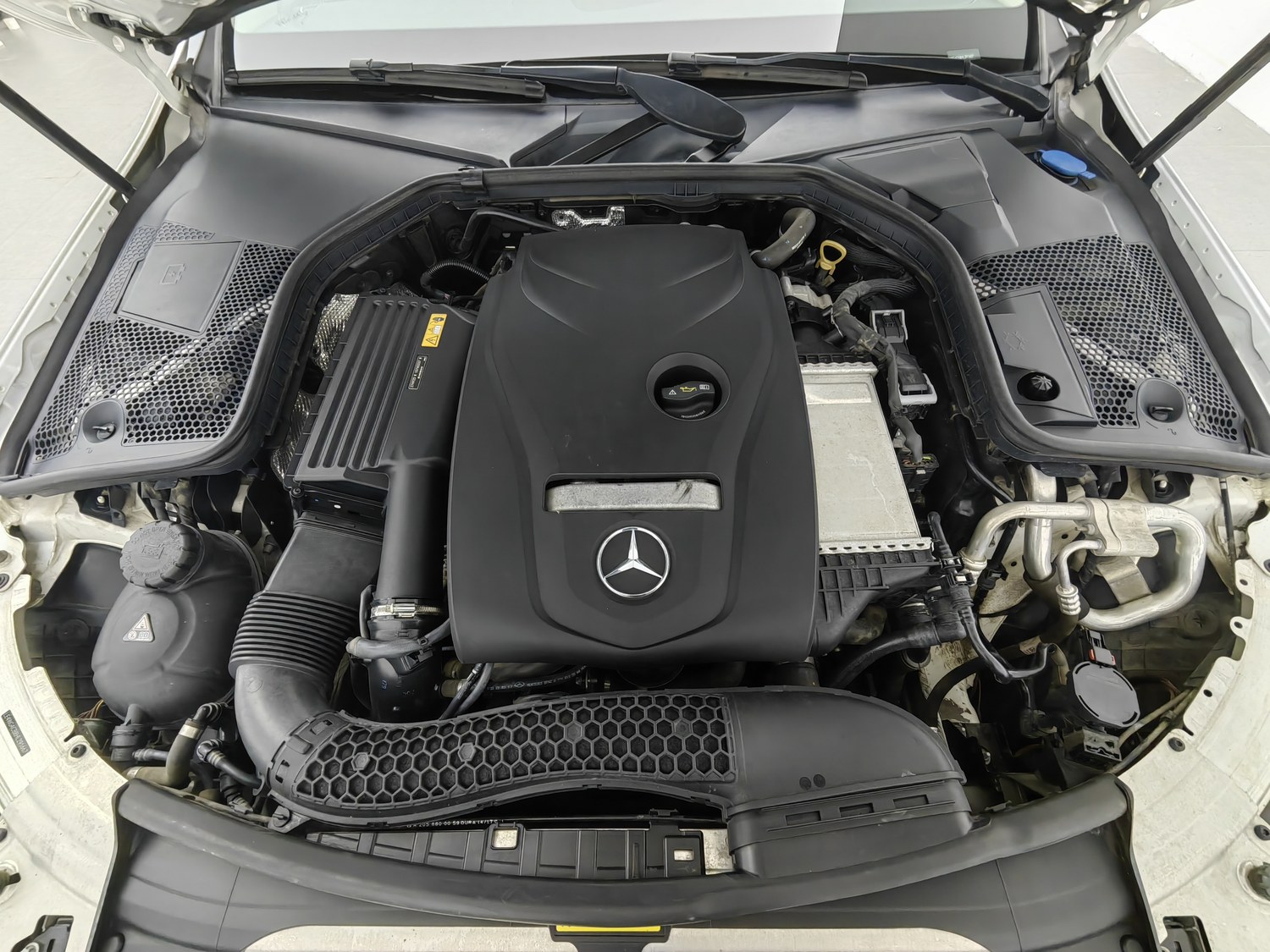 Used Mercedes-Benz C-Class 2017 2.0 AT