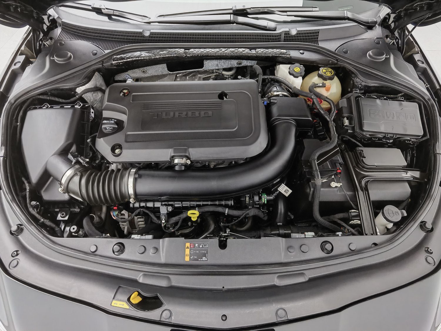 Used Buick LaCrosse 2022 2.0 AT