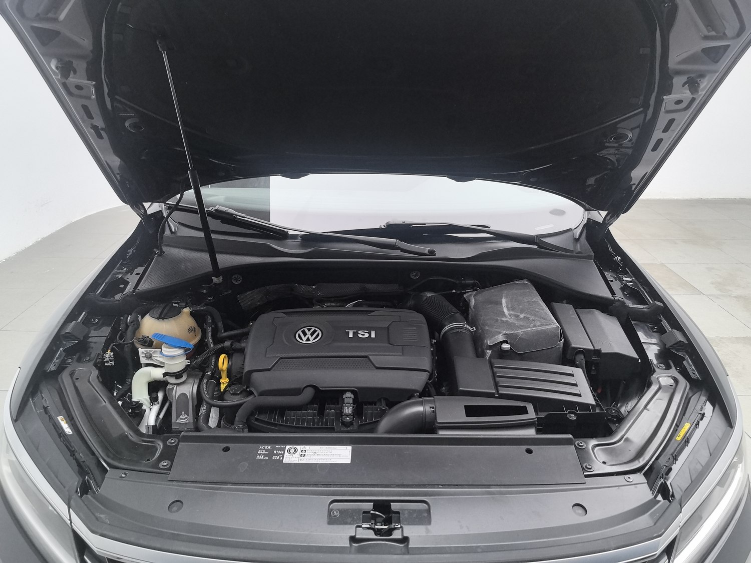 Used Volkswagen Passat 2016 1.8 AT