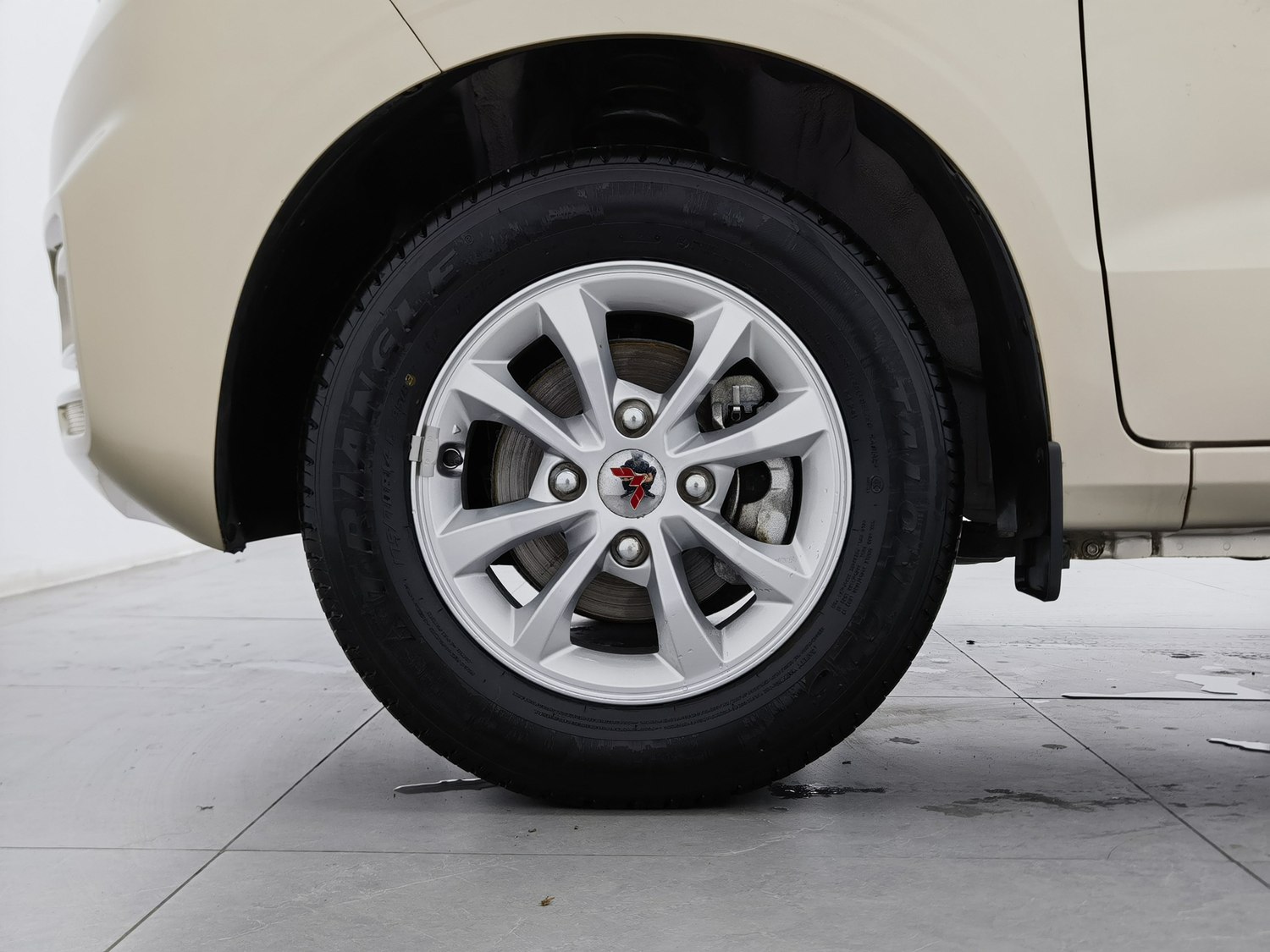 Used Wuling Hongguang V 2022 1.5 MT