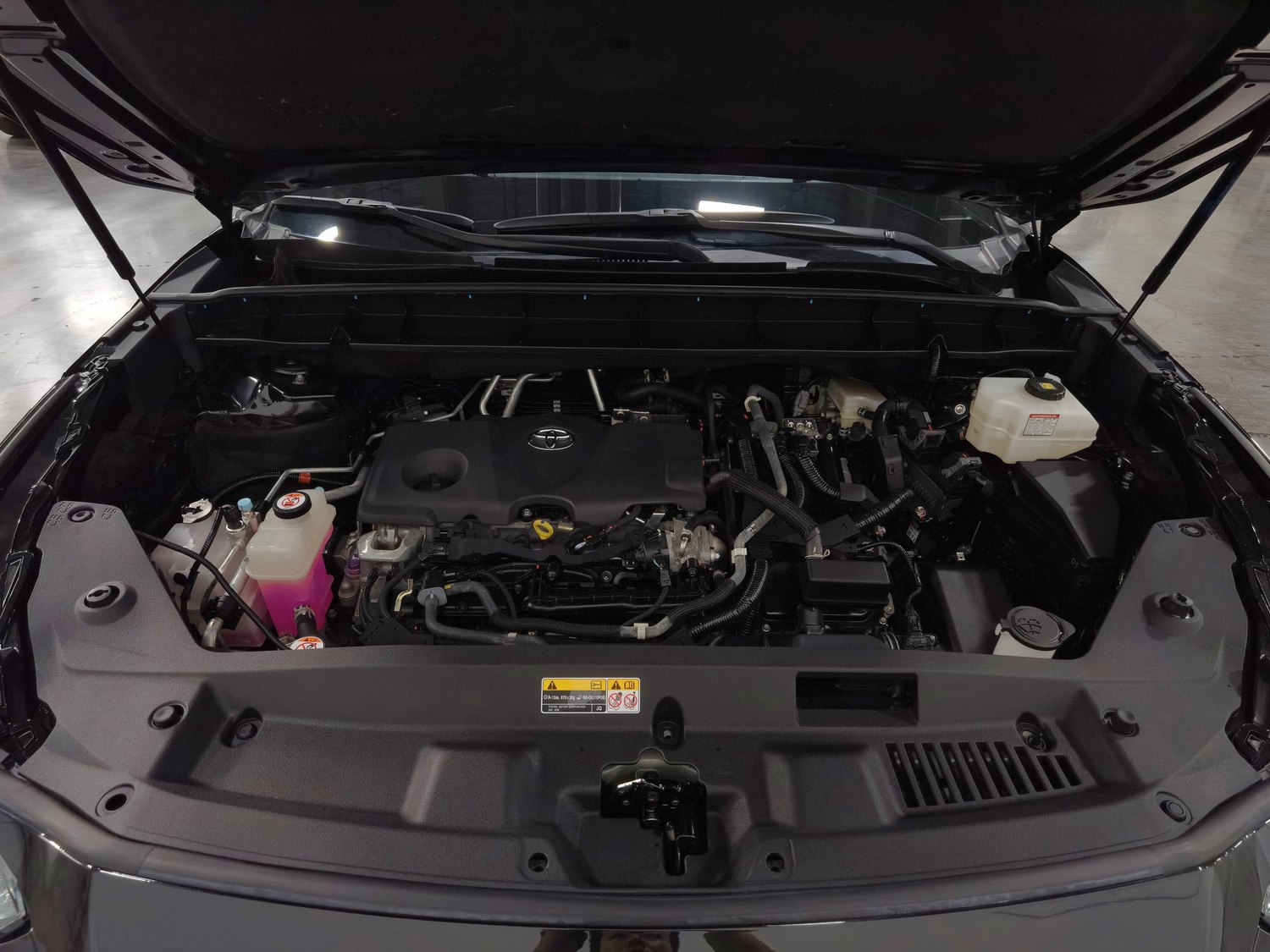 Used Toyota Highlander 2023 2.5 AT