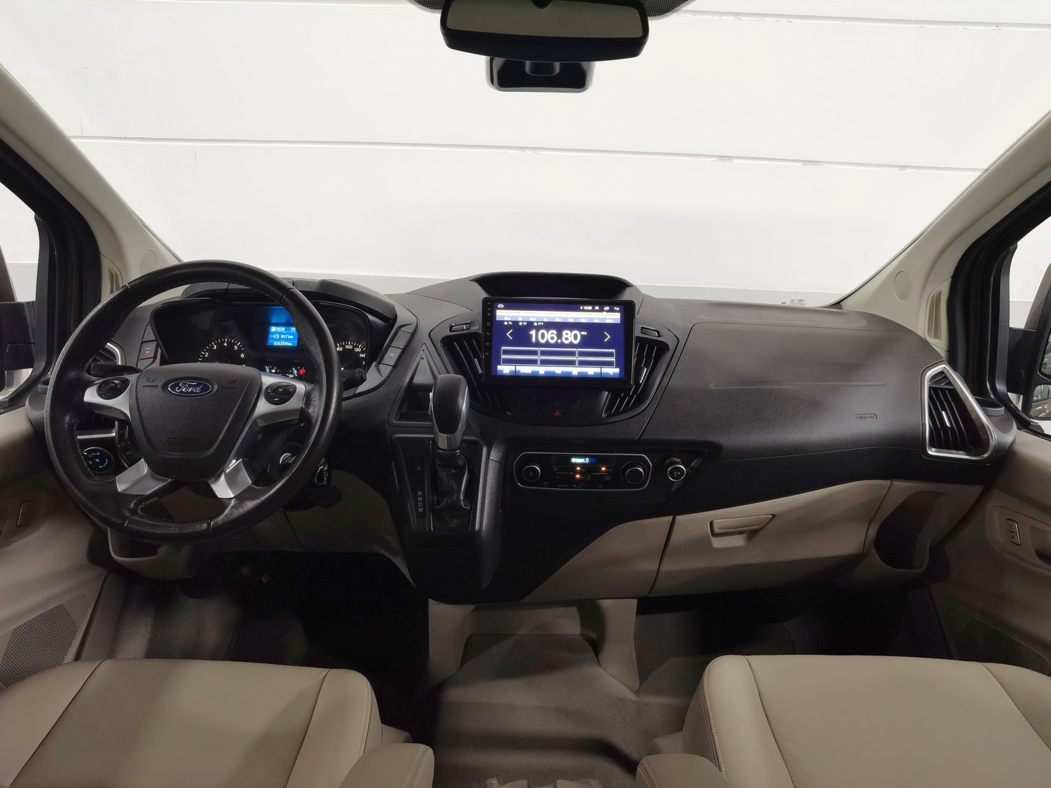 Used Ford Tourneo 2017 2.0 AT