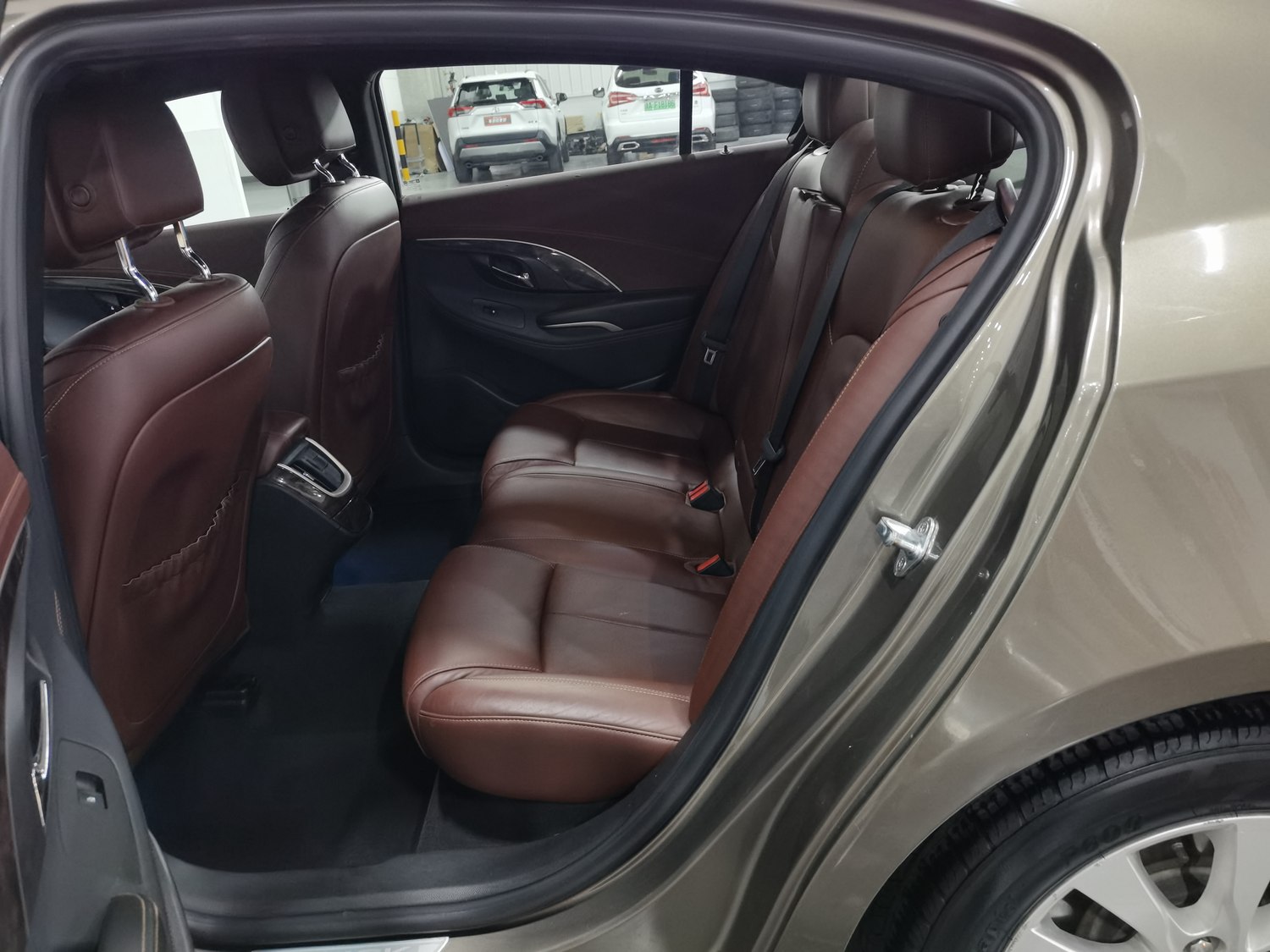 Used Buick LaCrosse 2013 2.4 AT