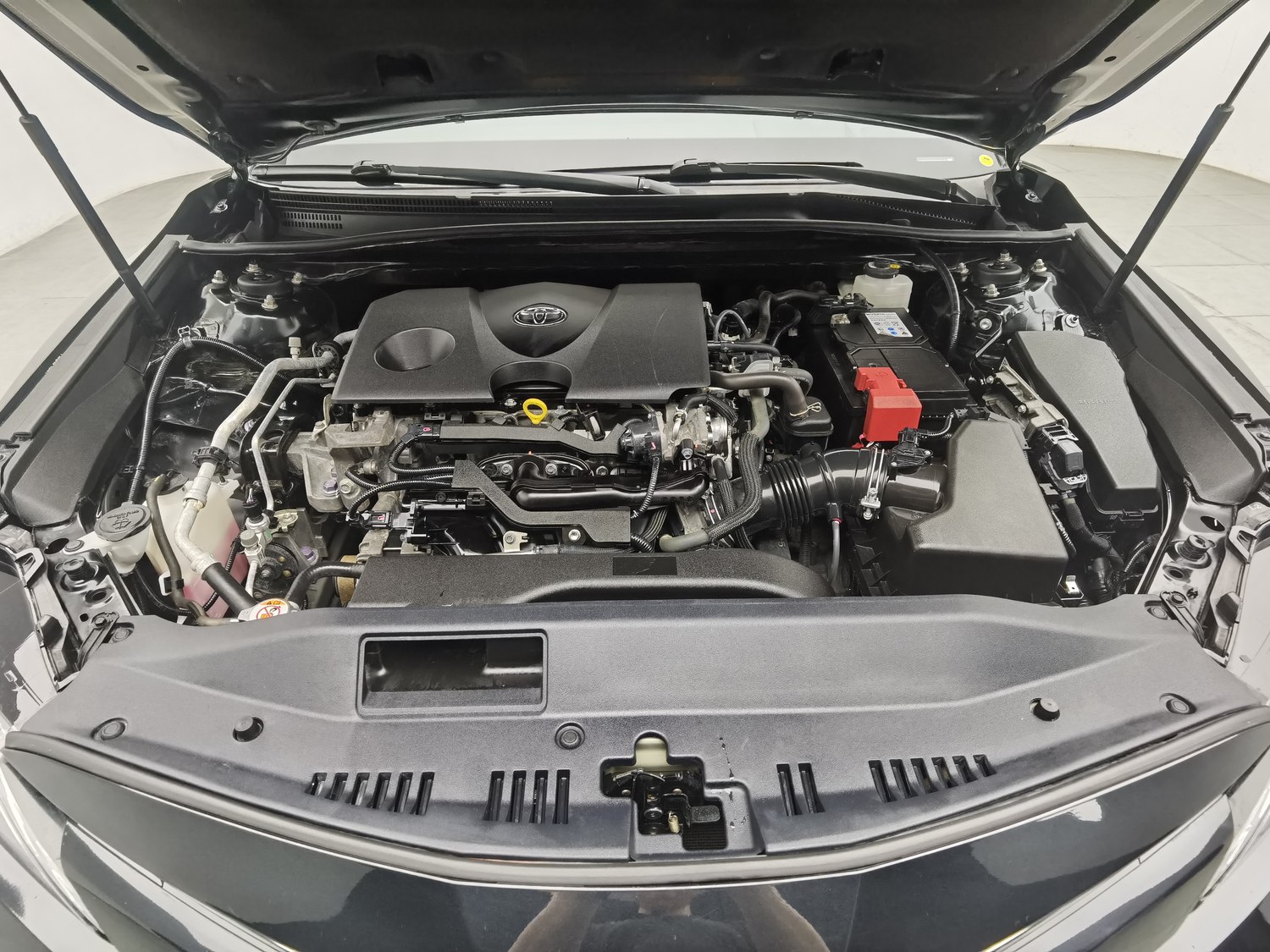 Used Toyota Camry 2019 2.0 AT