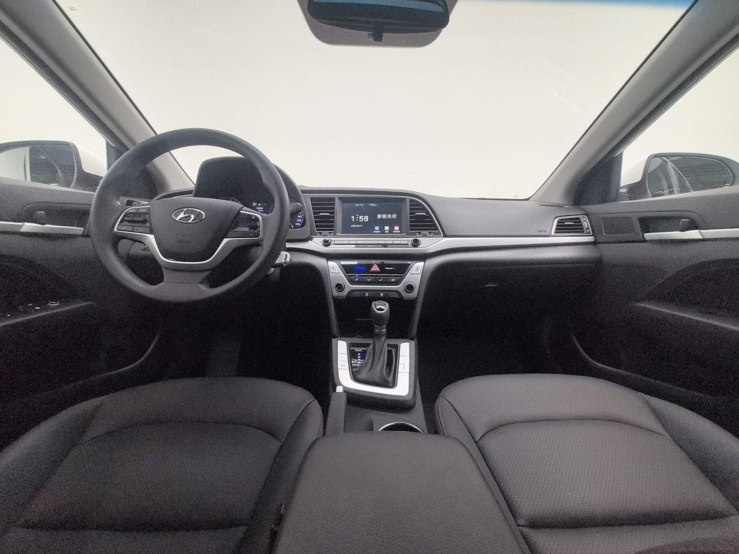 Used Hyundai Elantra 2016 1.6 AT