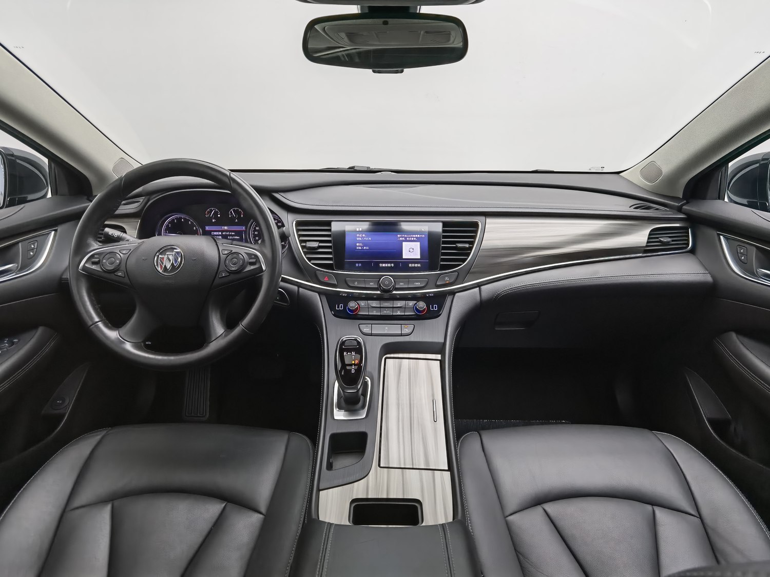 Used Buick LaCrosse 2022 2.0 AT