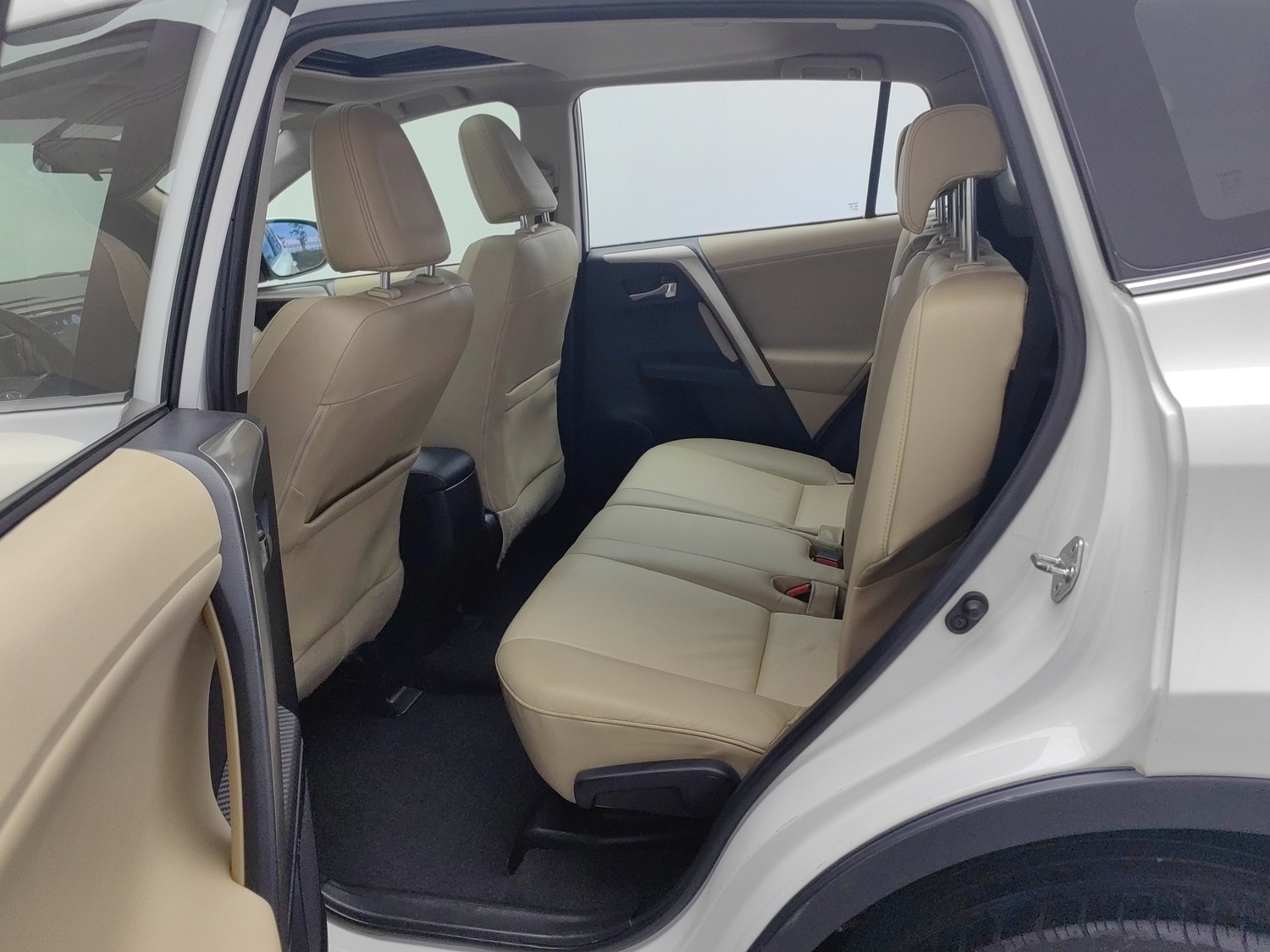 Used Toyota RAV4 2013 2.0 AT