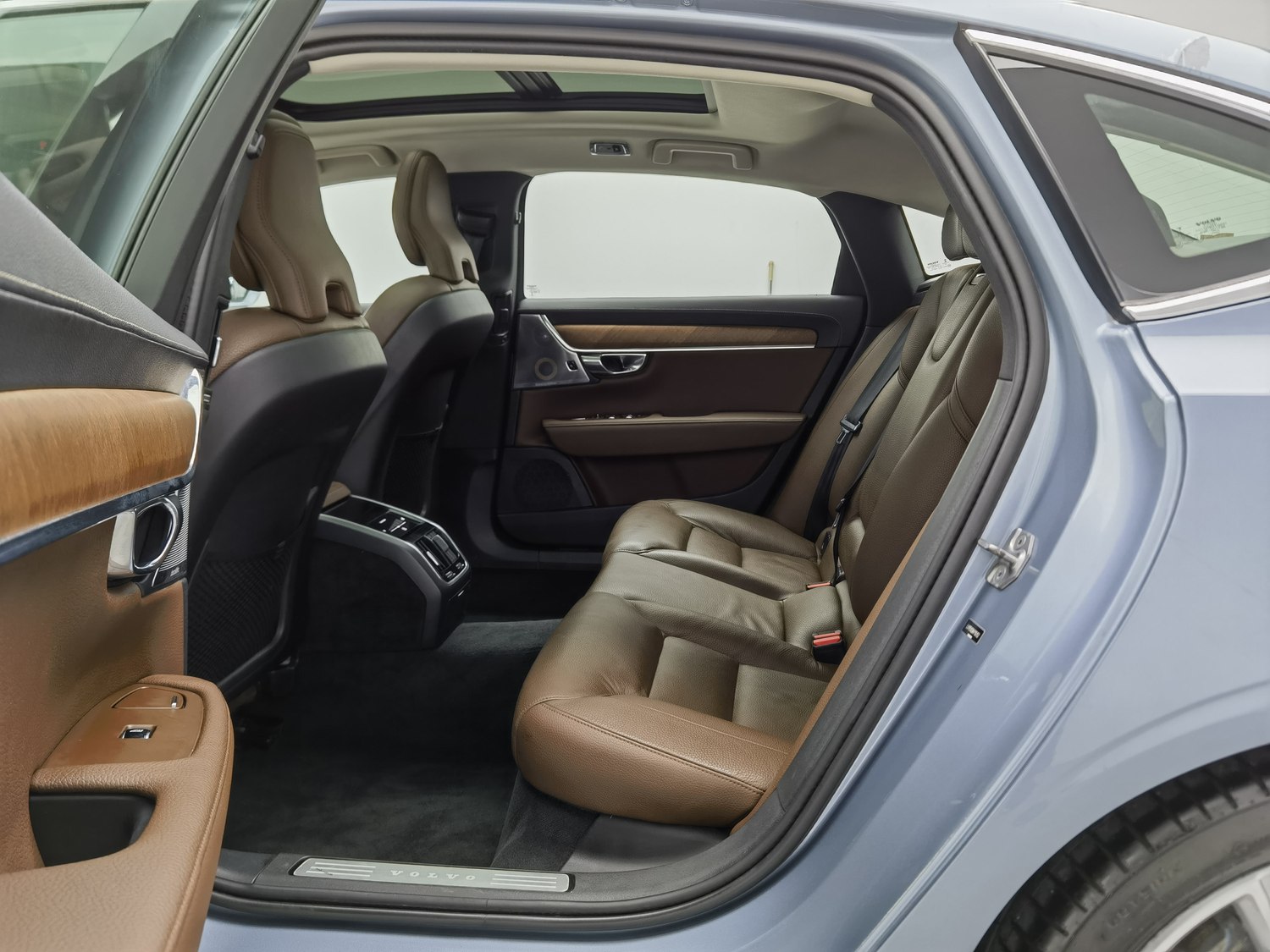 Used Volvo S90 2019 2.0 AT