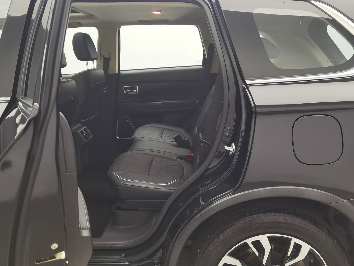 Used Mitsubishi Outlander 2020 2.4 AT