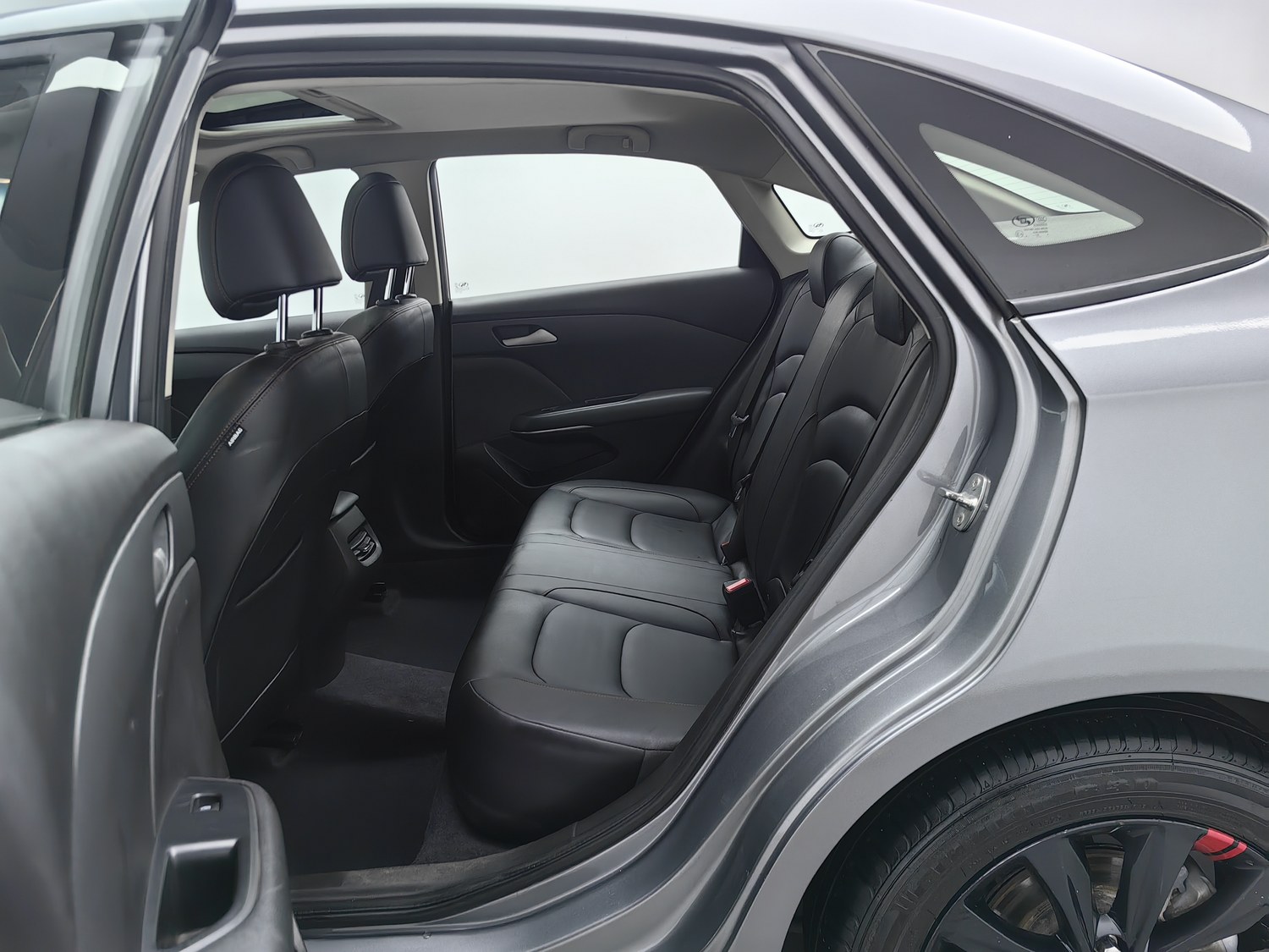 Used Chevrolet Monza 2019 1.0 AT
