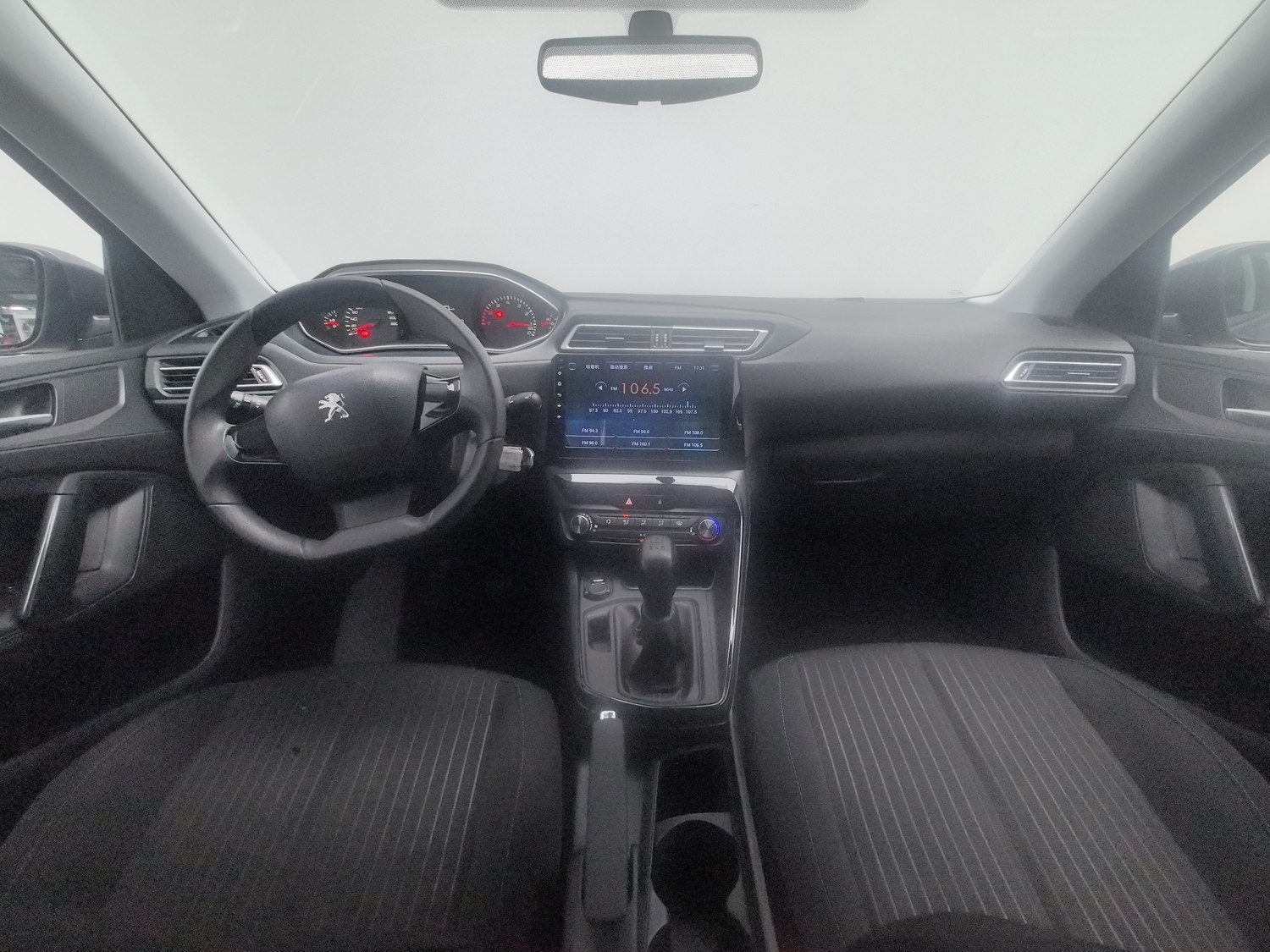 Used Peugeot 308 2016 1.2 MT