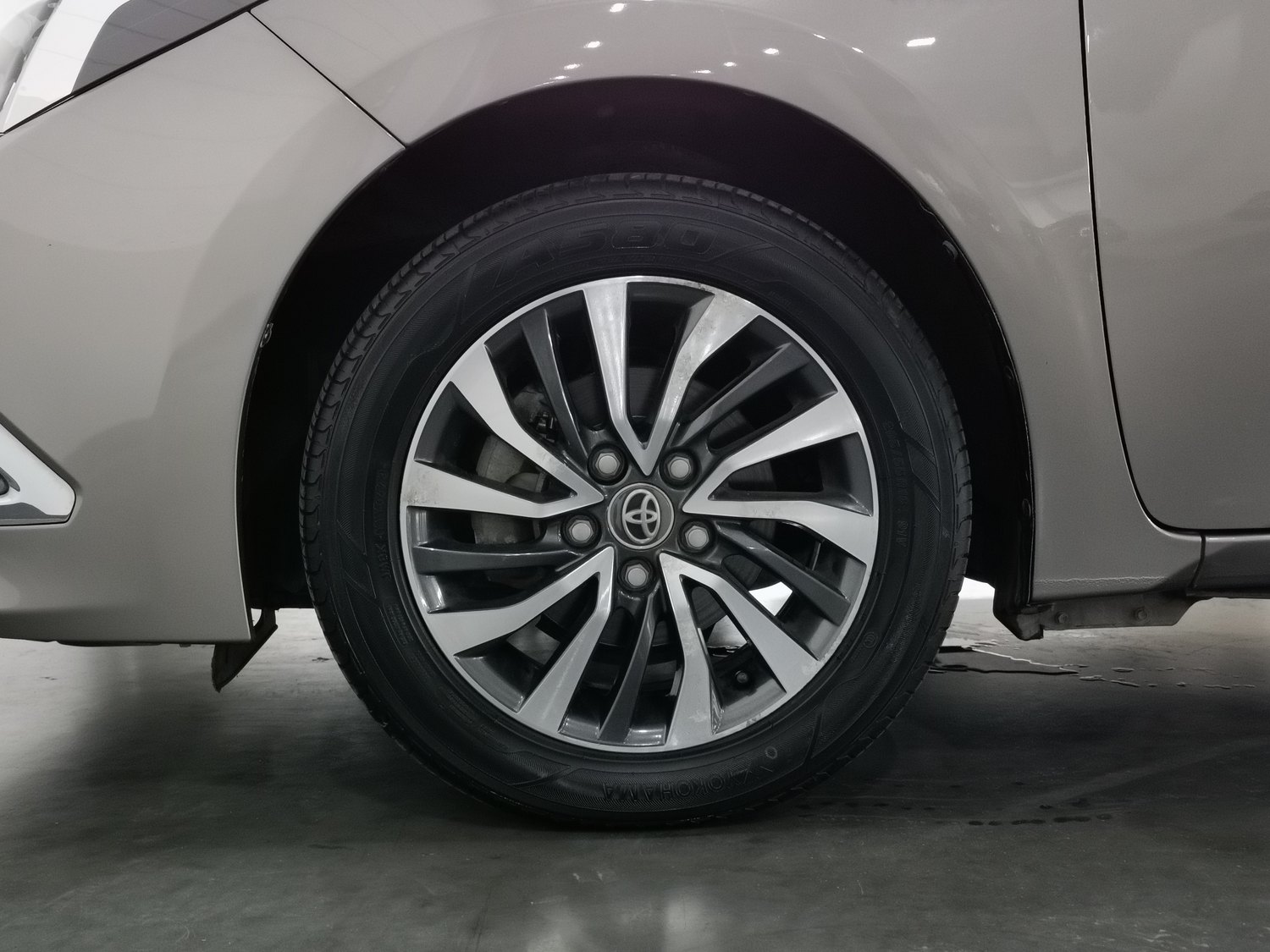 Used Toyota Corolla 2016 1.8 AT