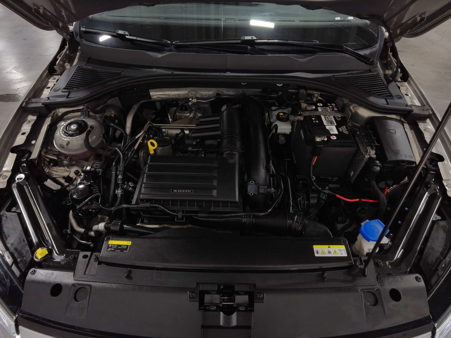 Used Volkswagen Bora 2023 1.2 AT
