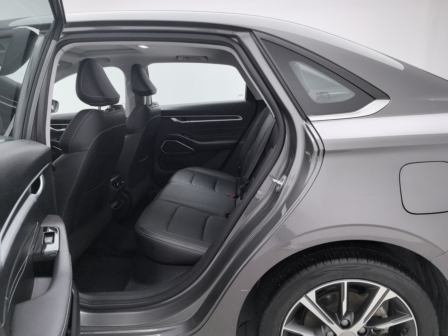 Used Geely Emgrand 2022 1.5 AT