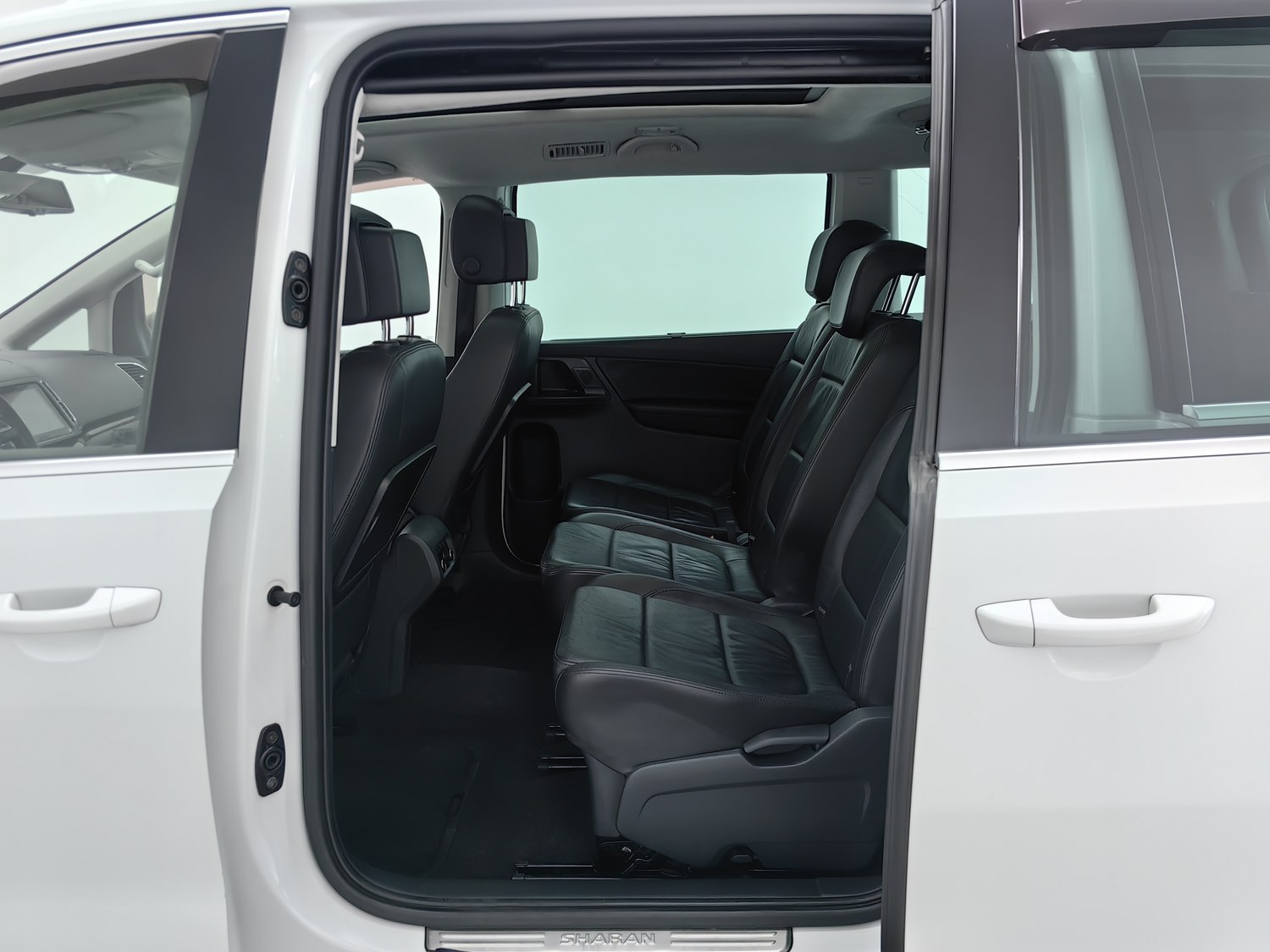 Used Volkswagen Sharan 2013 1.8 AT