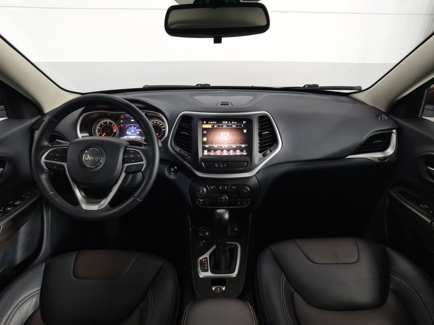 Used Jeep Cherokee 2016 2.4 AT