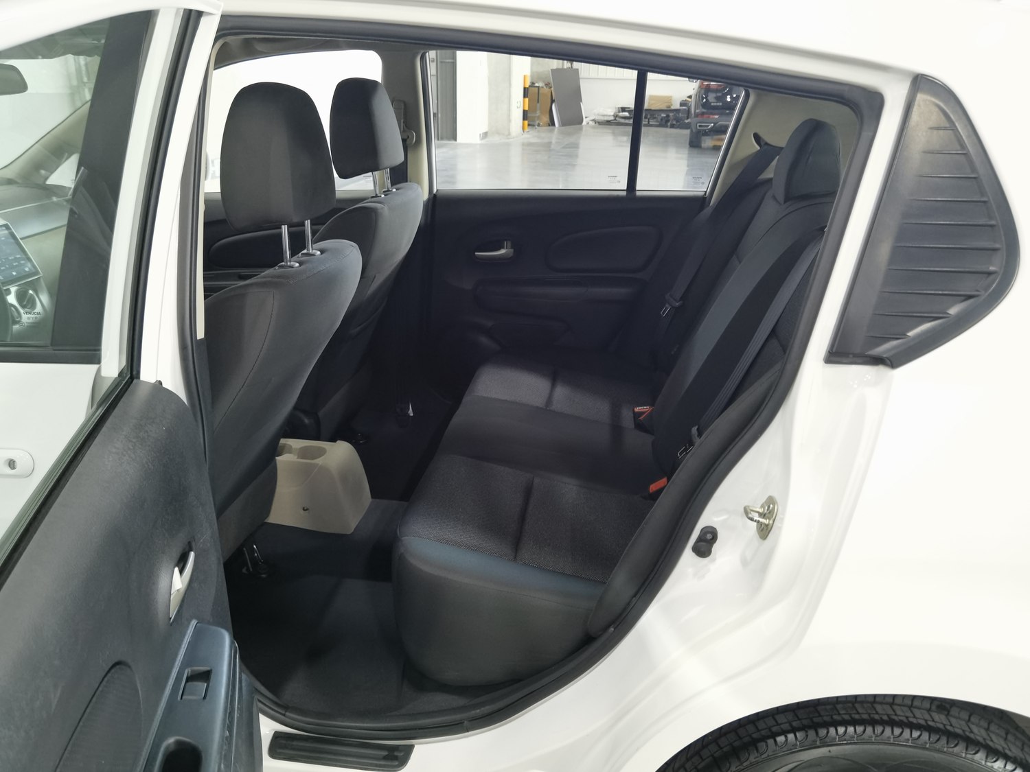 Used Venucia R50 2016 1.6 MT