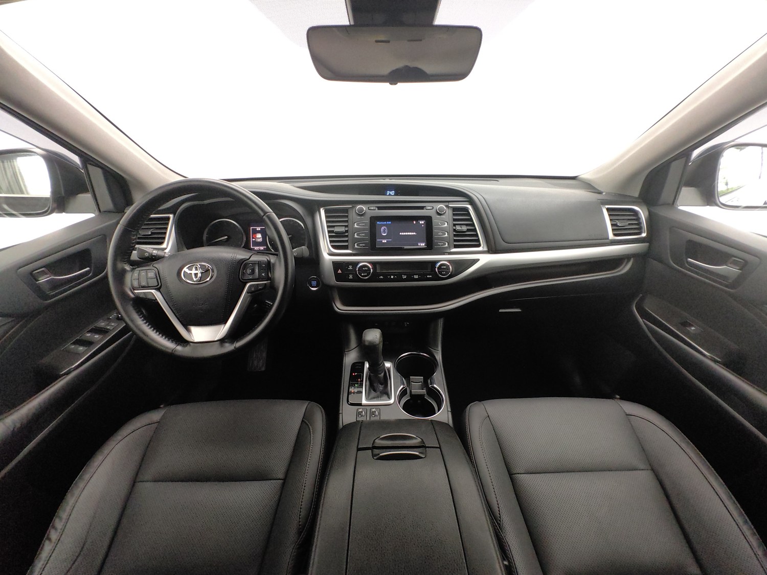 Used Toyota Highlander 2018 2.0 AT