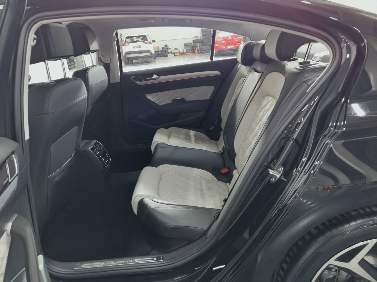 Used Volkswagen Magotan 2023 2.0 AT