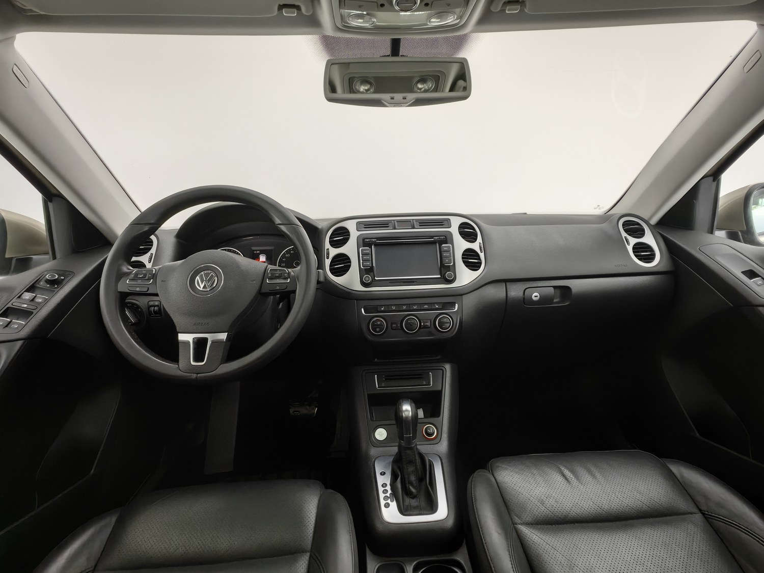 Used Volkswagen Tiguan 2015 1.8 AT
