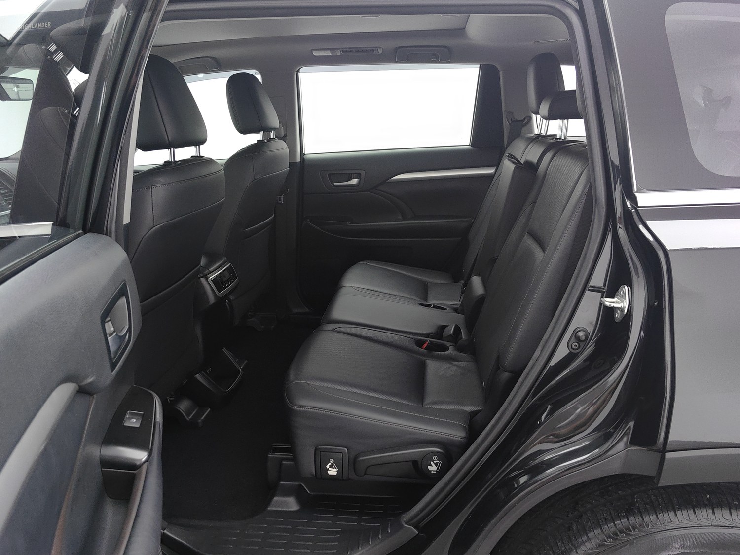 Used Toyota Highlander 2018 2.0 AT