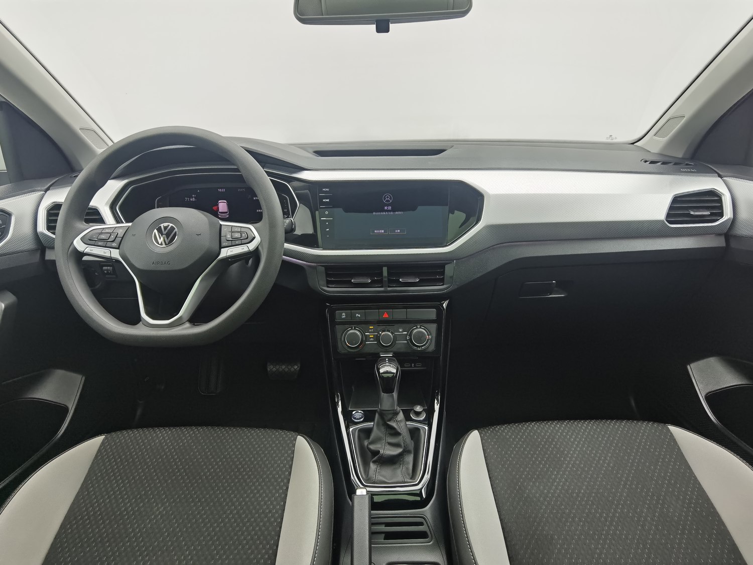 Used Volkswagen Tacqua 2021 1.5 AT
