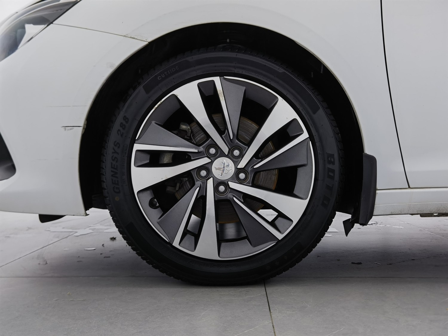Used Peugeot 408 2019 1.6 AT
