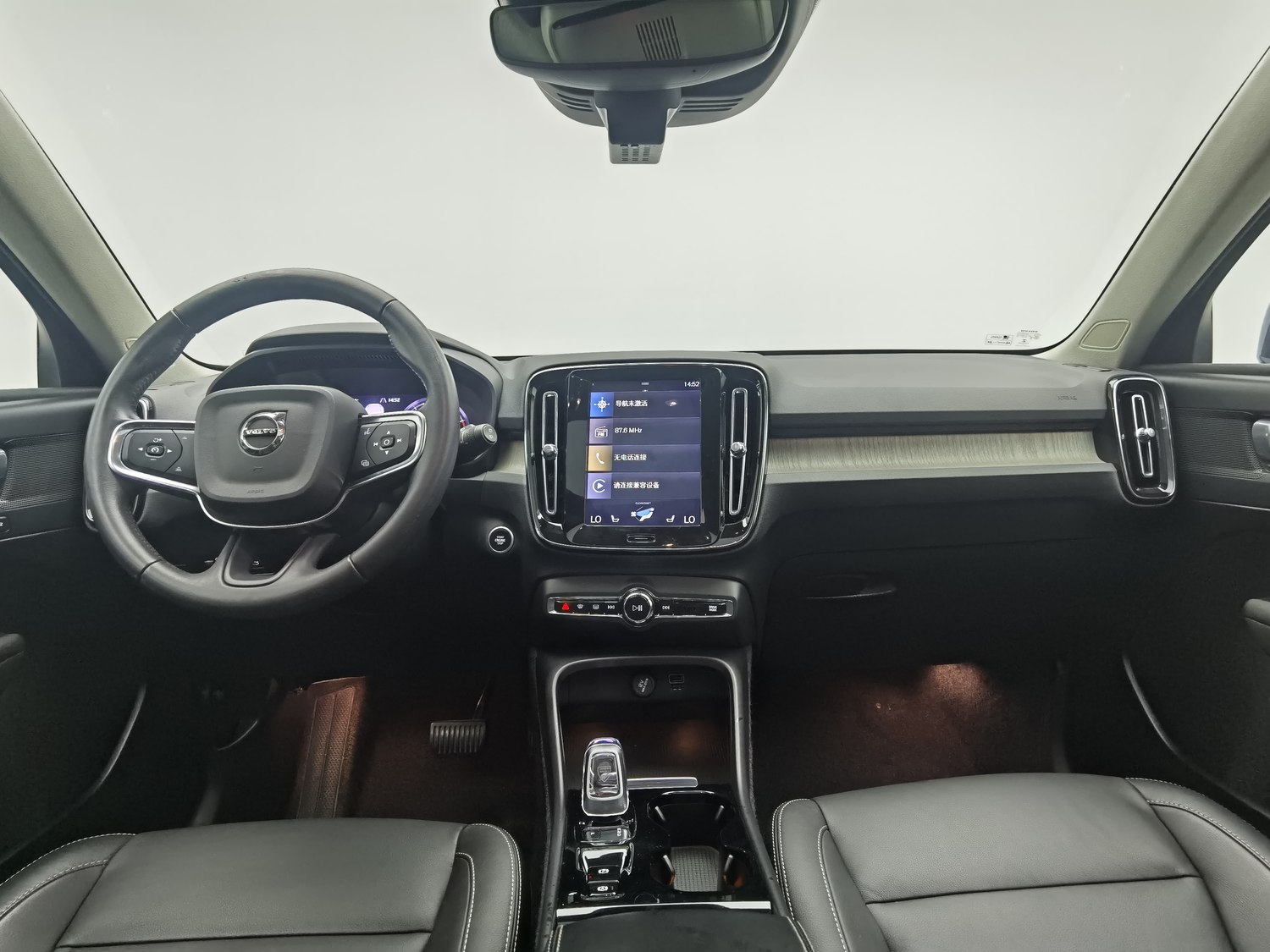 Used Volvo XC40 2021 2.0 AT