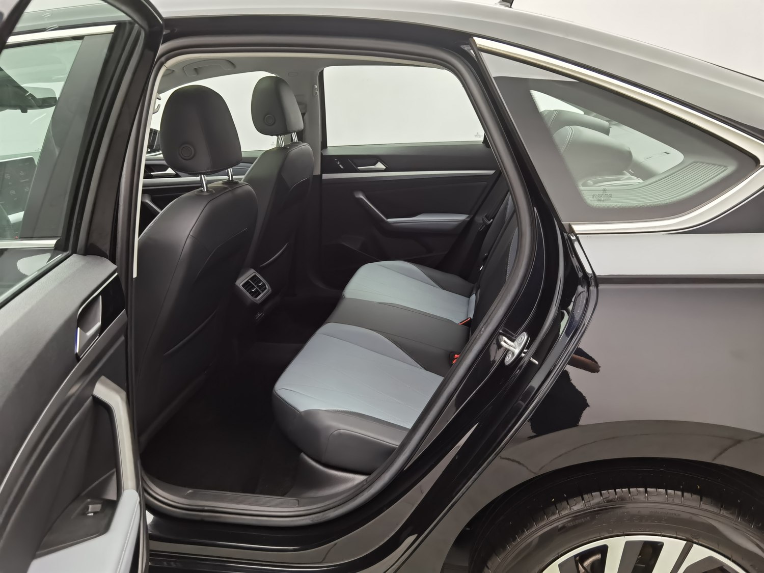 Used Volkswagen Lavida 2024 1.5 AT