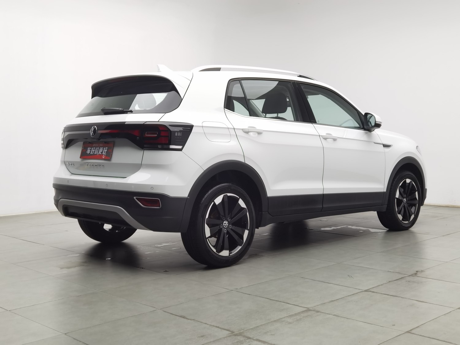 Used Volkswagen Tacqua 2021 1.5 AT