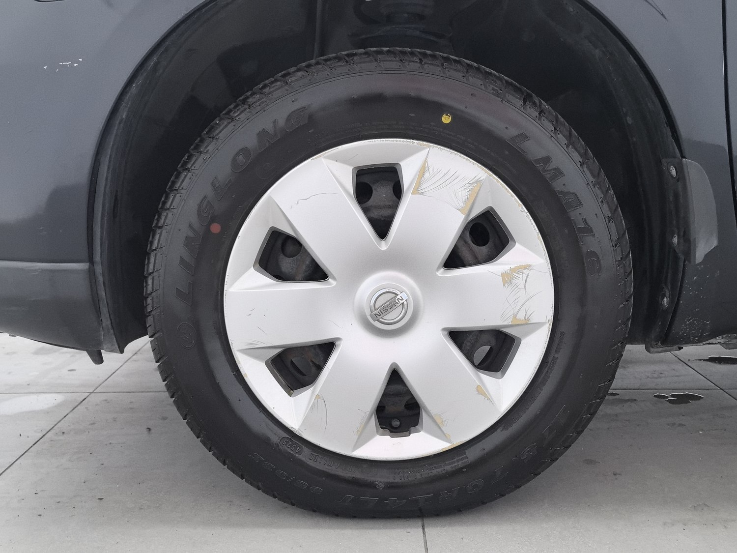 Used Nissan Livina 2009 1.6 MT