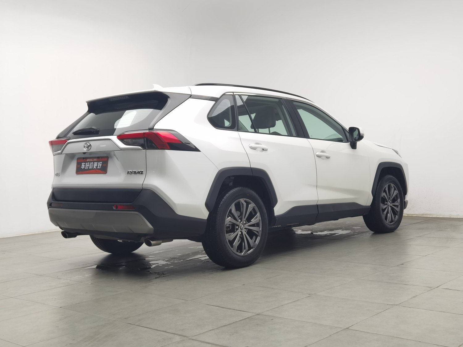 Used Toyota RAV4 2023 2.0 AT