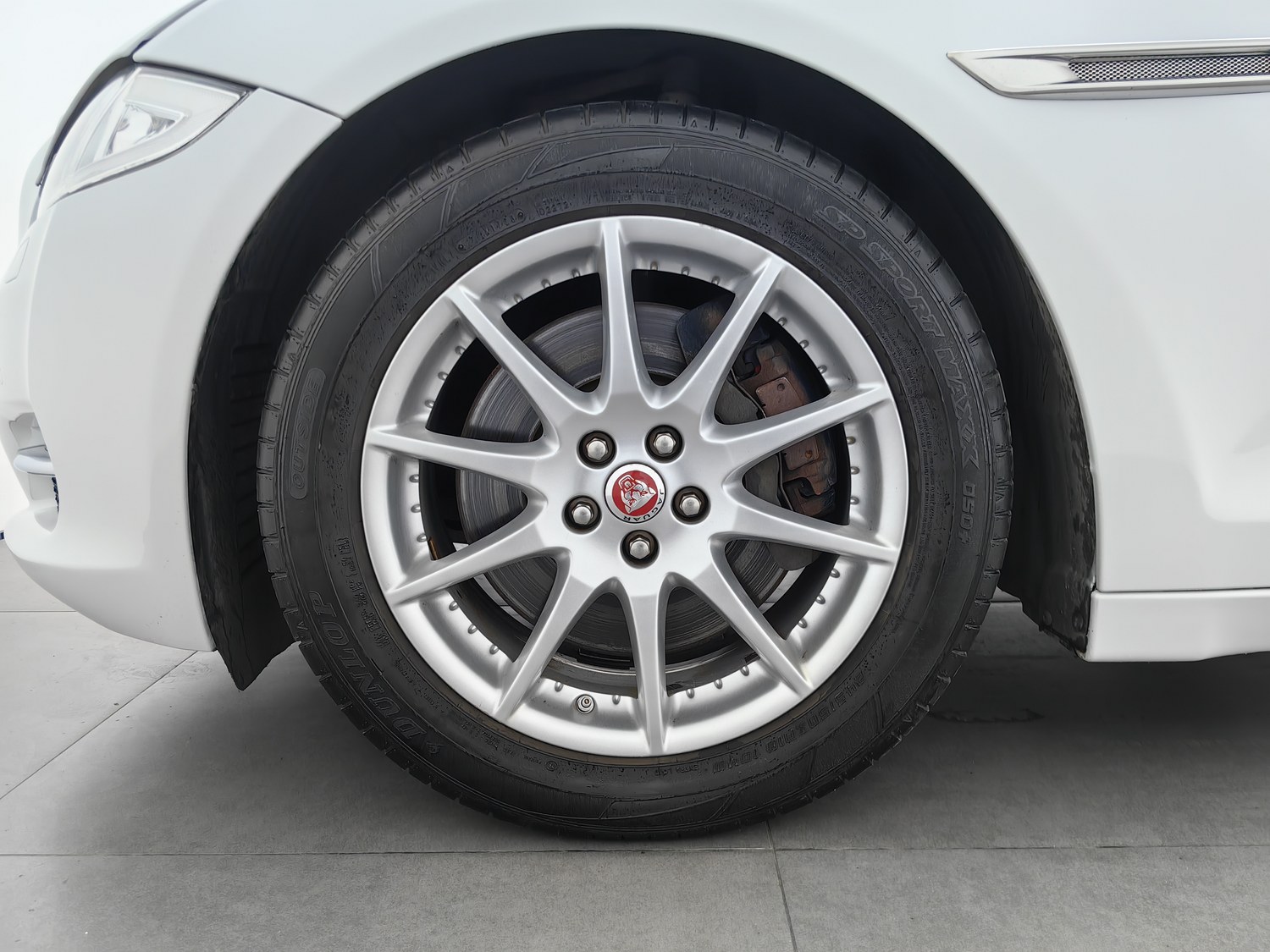 Used Jaguar XJ 2015 2.0 AT