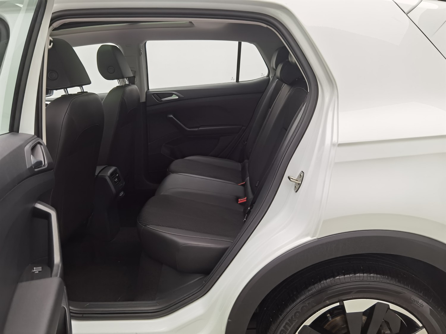 Used Volkswagen Tacqua 2021 1.5 AT