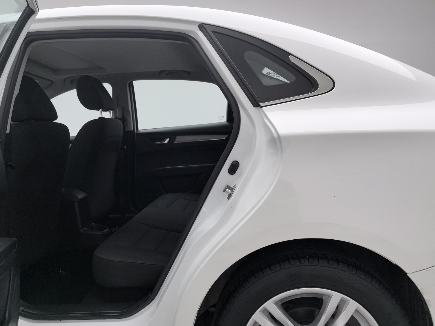 Used Bestune B30 2016 1.6 AT