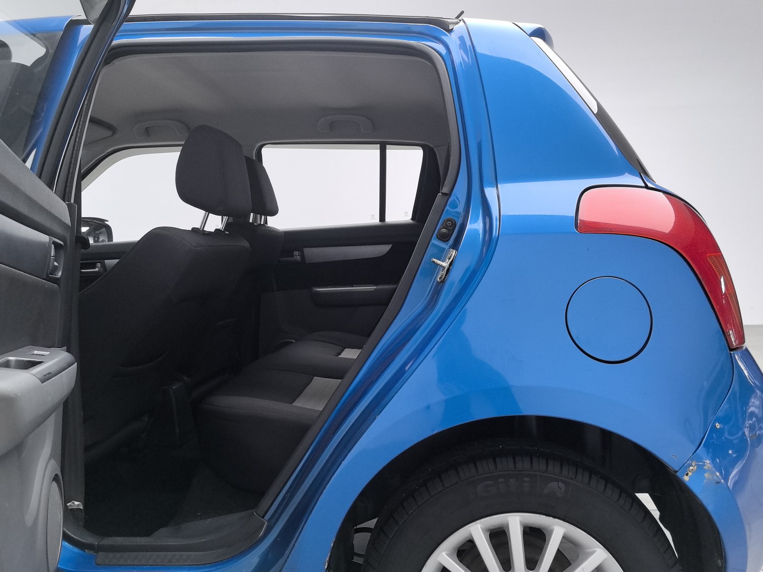 Used Suzuki Swift 2013 1.3 MT
