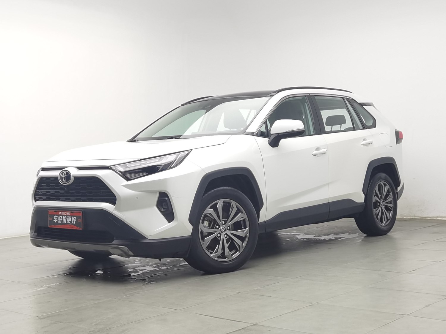 Used Toyota RAV4 2023 2.0 AT