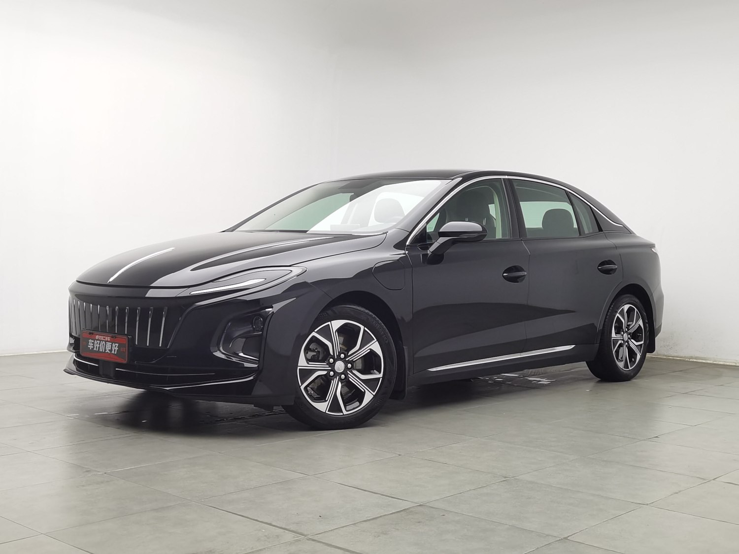 Used Hongqi E-QM5 2023