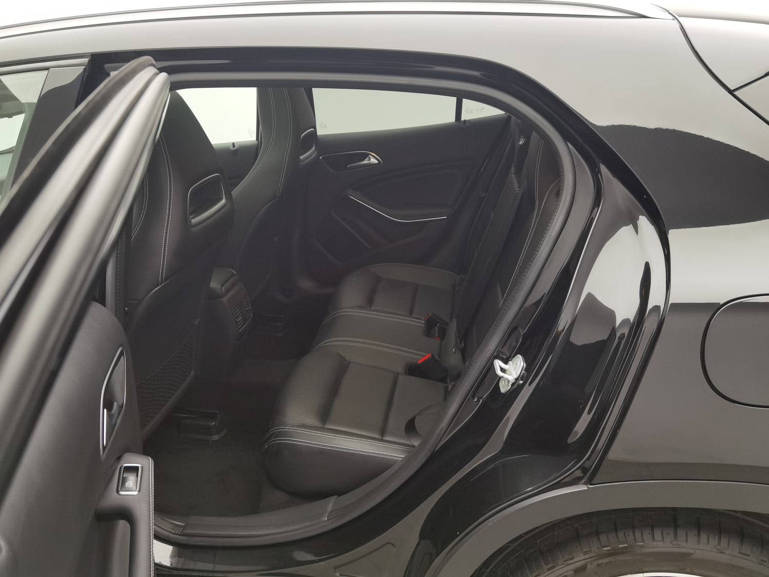 Used Mercedes-Benz GLA 2015 2.0 AT