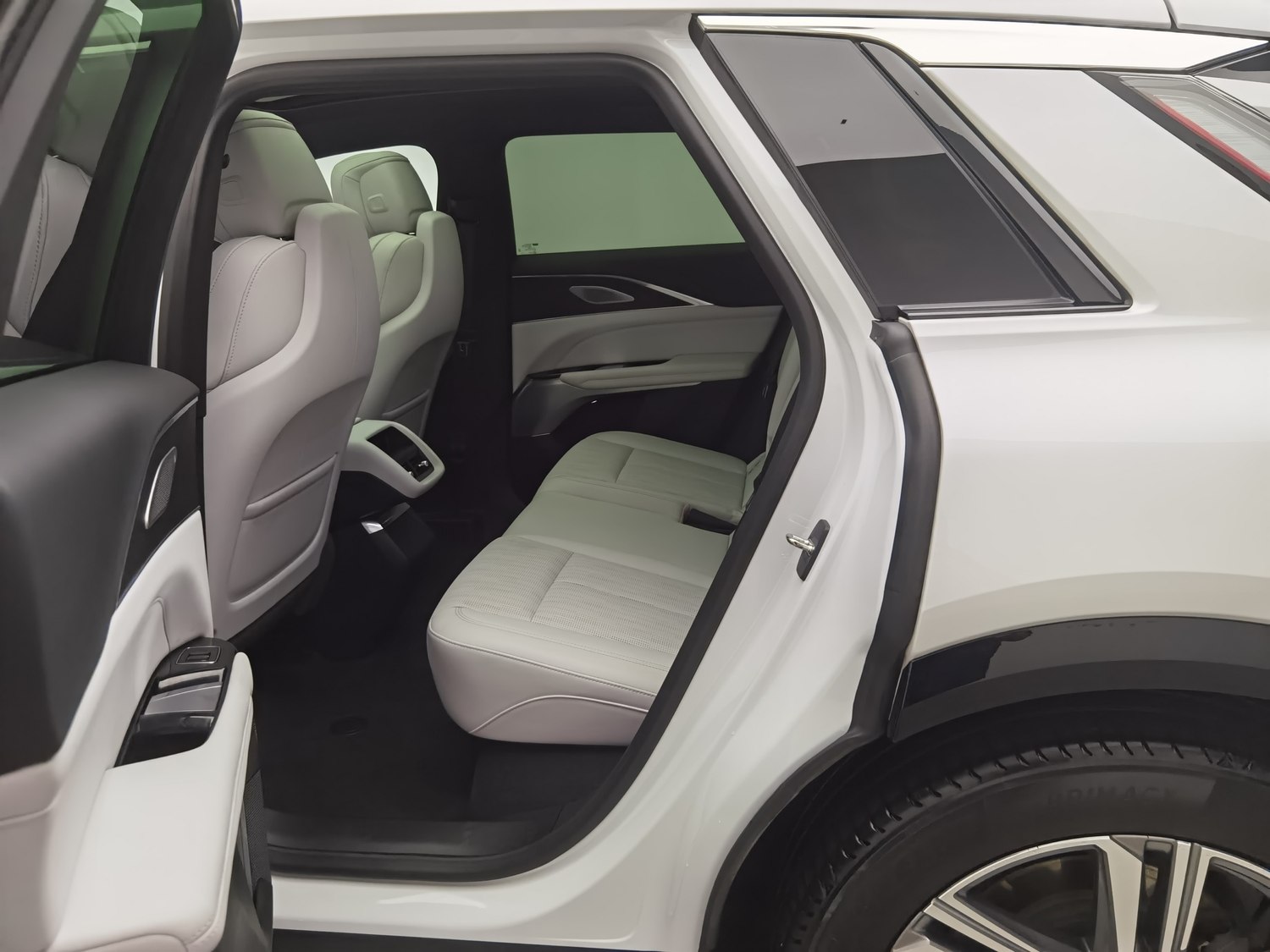 Used Cadillac IQ Lyriq 2024