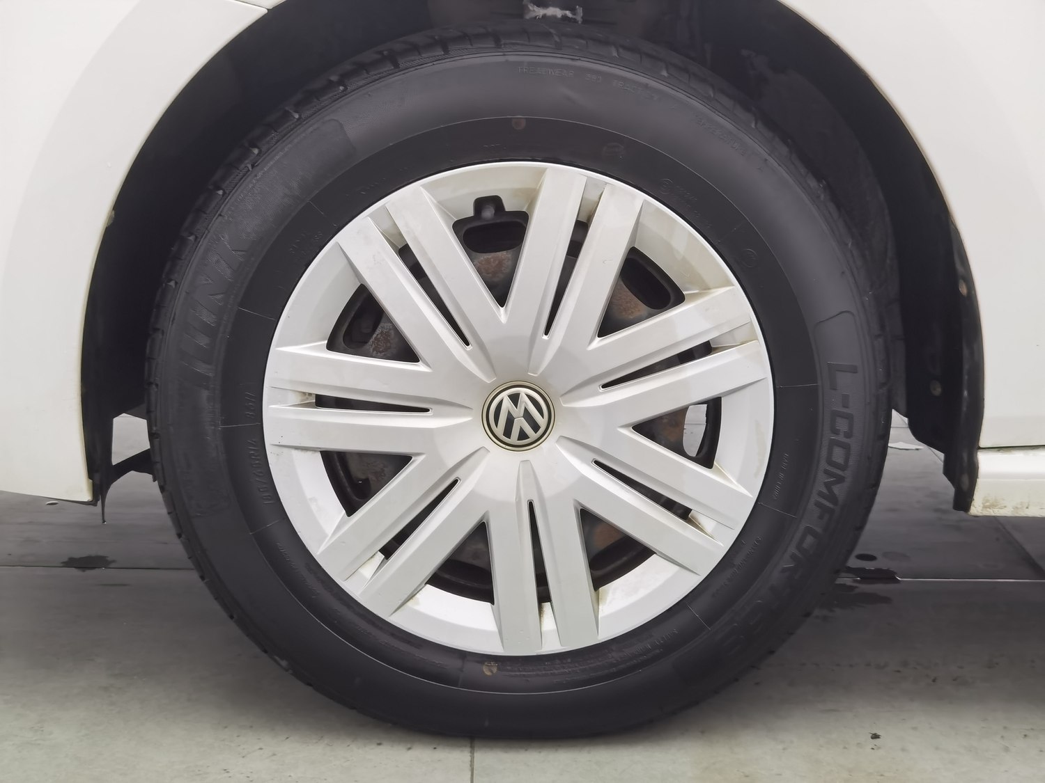Used Volkswagen Polo 2016 1.4 AT